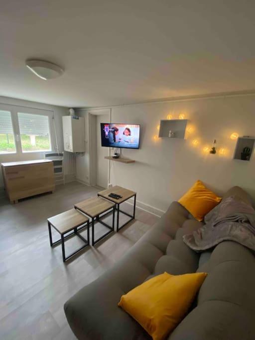 Appartement Avec Garage Et Terrasse Bourges Bagian luar foto
