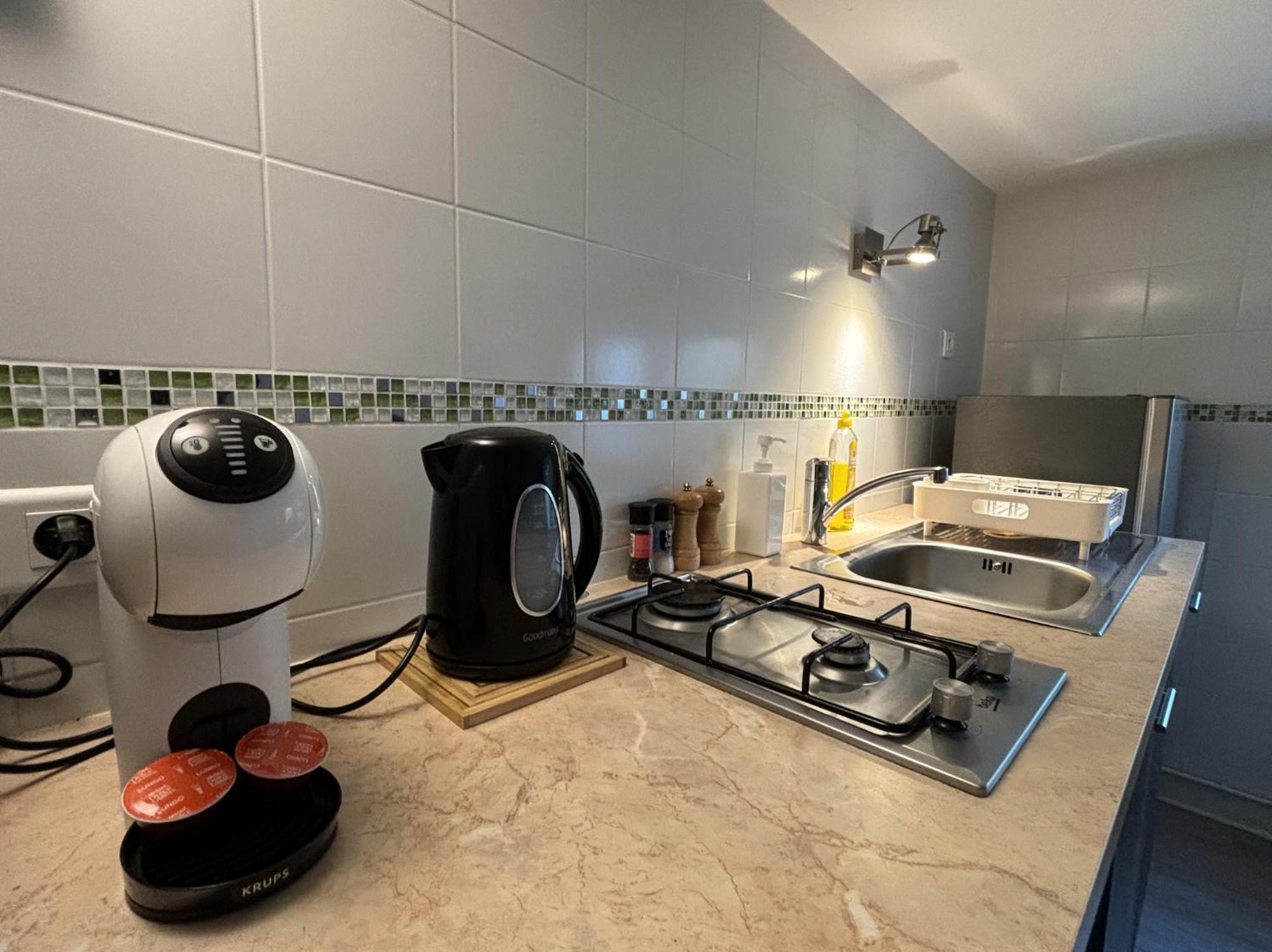 Appartement Avec Garage Et Terrasse Bourges Bagian luar foto